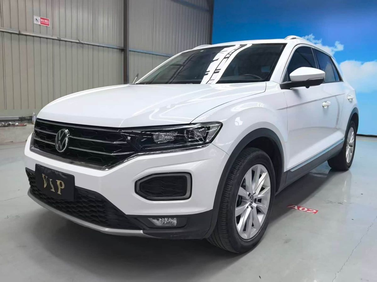 Volkswagen T-Roc, 2022 г., белый, 48 000 км Volkswagen T-Roc 2021 обновлённая версия 280TSI DSG одна ведущая ось Элита Чжилянь версия