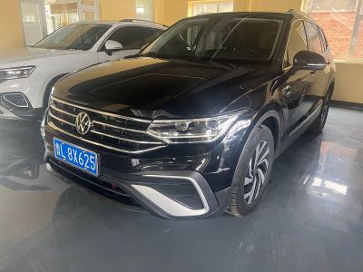 Volkswagen Tiguan L, 2023 г., белый, 78 700 км Volkswagen Tiguan L 2023 280TSI автомат одна ведущая ось ограниченная серия «Чаочуан»