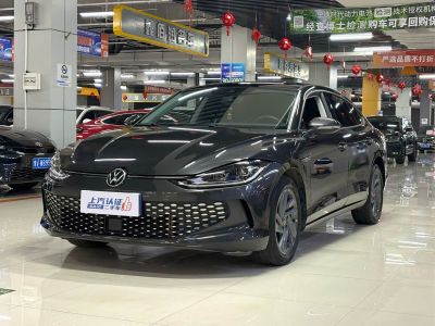 Volkswagen Lamando, 2023 г., серебристый / серый, 38 000 км Volkswagen Lamando 2023 Lamando L 280TSI DSG комплектация «Сюаньла»