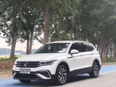 Volkswagen Tiguan L 2022 330TSI автомат одна ведущая ось Комфорт версия