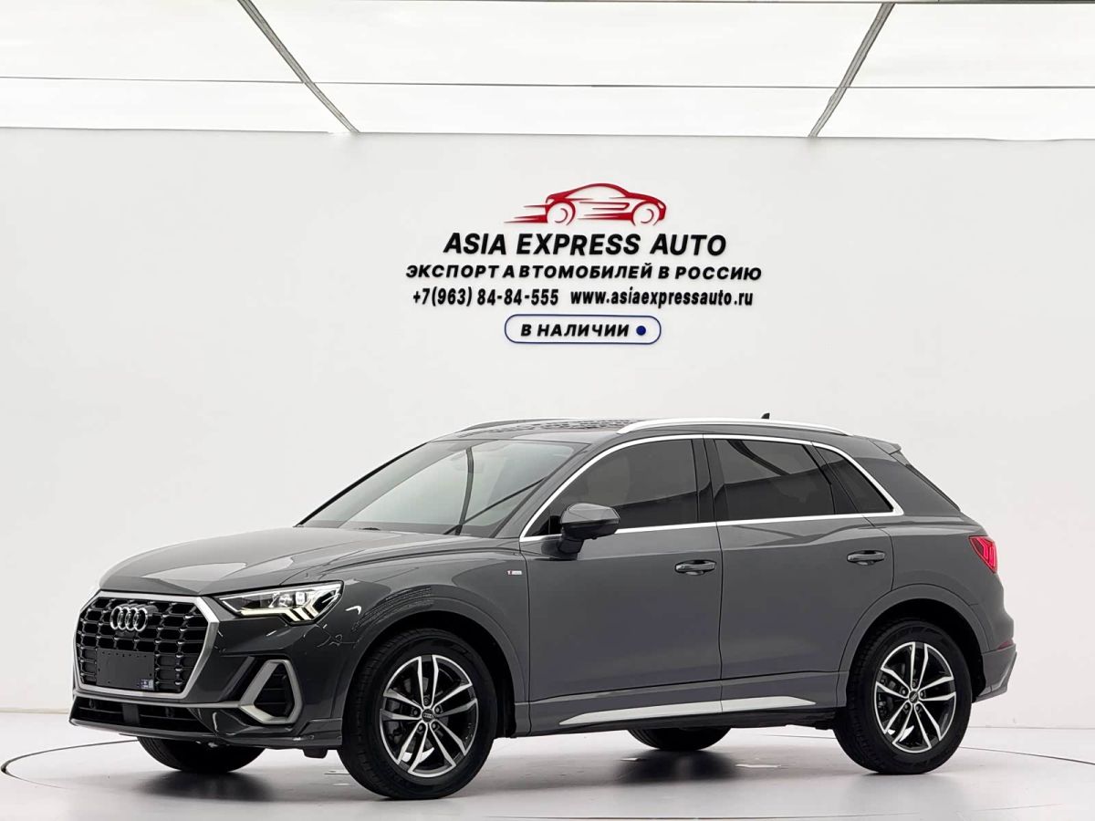 Audi Q3, 2022 г., серебристый / серый, 39 500 км Audi 奥迪Q3, 2022 г., серебристый / серый, 39 500 км