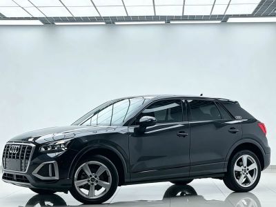 Audi Q2L, 2022 г., серебристый / серый, 65 000 км Audi 奥迪Q2L, 2022 г., чёрный, 13 000 км