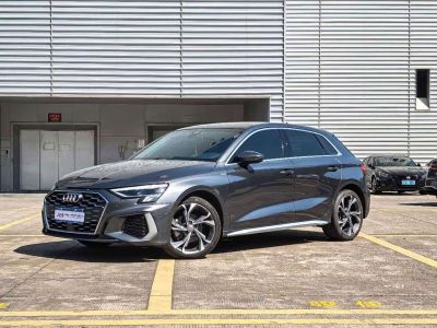 Audi A3, 2021 г., серебристый / серый, 46 000 км