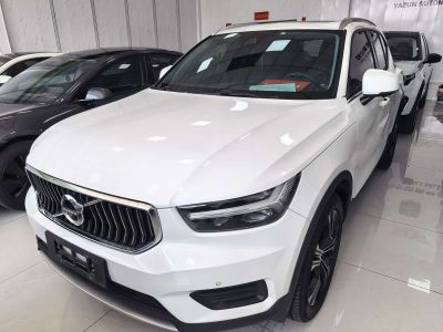 Volvo 沃尔沃XC40, 2021 г., белый, 76 000 км