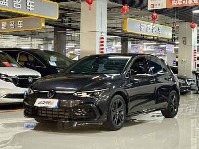 Volkswagen Golf, 2022 г., чёрный, 33 800 км Volkswagen Golf 2023 280TSI DSG R-Line Lite