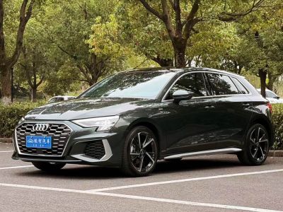 Audi A3, 2024 г., зелёный, 10 000 км Audi A3, 2024 г., зелёный, 10 000 км