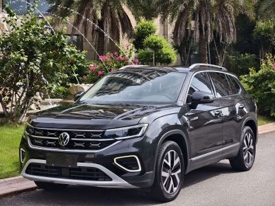 Volkswagen Tayron 2023 330TSI одна ведущая ось комплектация «Люкс Plus», исполнение «Цзиньцзе»