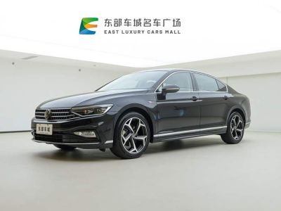 Volkswagen Magotan, 2025 г., серебристый / серый, 26 000 км Volkswagen Magotan 2025 обновлённая версия исполнение «Чжунсян» 330TSI DSG Люкс