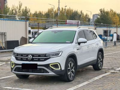 Volkswagen Tayron 2023 280TSI одна ведущая ось комплектация «Люкс Plus», исполнение «Цзиньцзе»