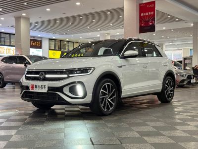 Volkswagen T-Roc 2023 300TSI DSG одна ведущая ось 星光版