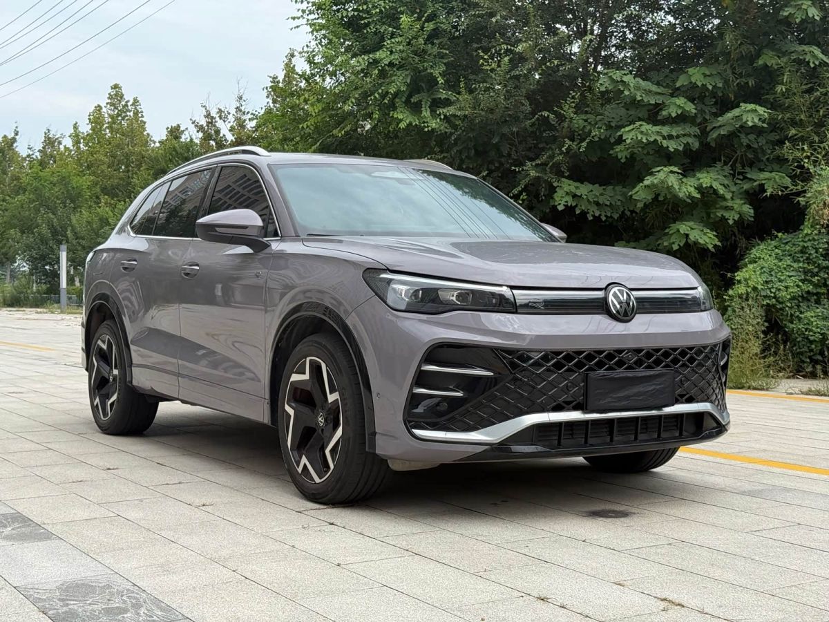 Volkswagen Tiguan L, 2024 г., красный / фиолетовый, 24 000 км Volkswagen Tiguan L 2025 PRO 380TSI одна ведущая ось Чжилин версия