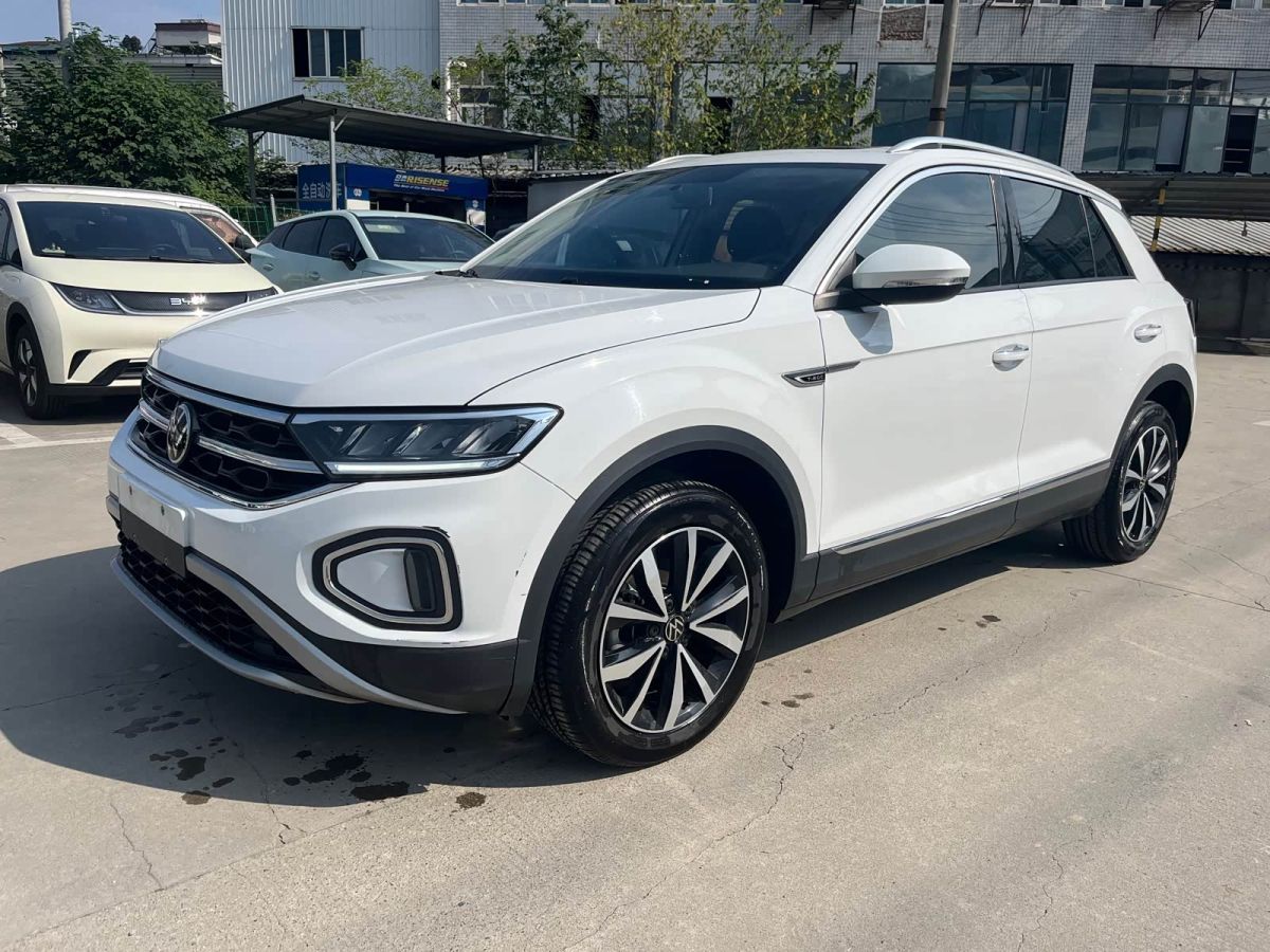 Volkswagen T-Roc, 2024 г., белый, 73 300 км Volkswagen T-Roc 2023 280TSI DSG одна ведущая ось Шигуан версия