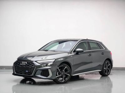 Audi A3, 2024 г., серебристый / серый, 5 000 км