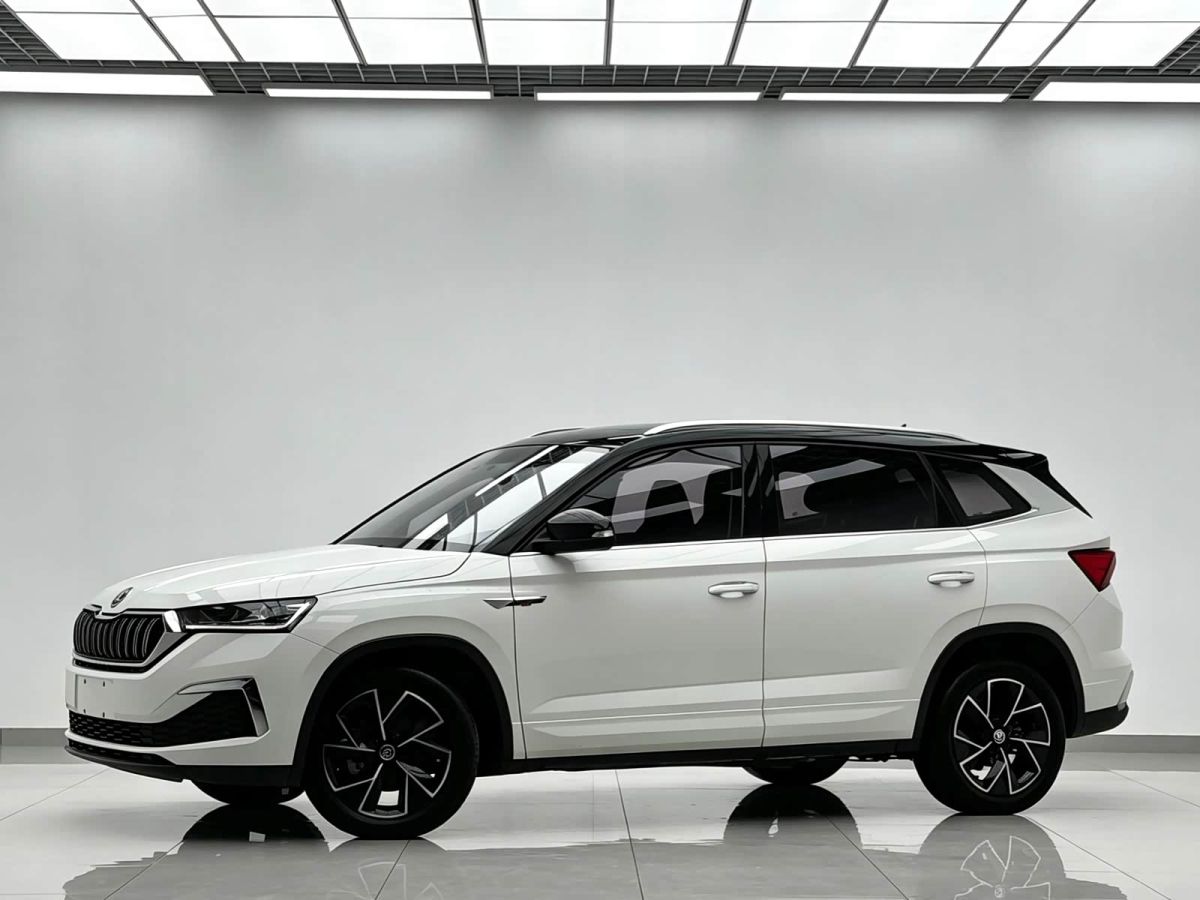 Skoda 柯米克, 2022 г., белый, 37 000 км