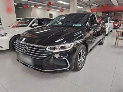 Volkswagen Lavida, 2023 г., чёрный, 30 000 км Volkswagen Lavida 2023 1.5L автомат комплектация «Маньи»