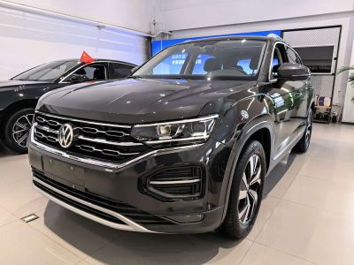 Volkswagen Tayron, 2021 г., серебристый / серый, 80 000 км Volkswagen Tayron 2020 330TSI одна ведущая ось комплектация «Люкс Чжилянь»