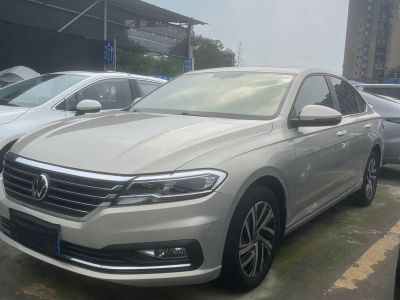 Volkswagen Lavida, 2022 г., серебристый / серый, 29 000 км Volkswagen Lavida 2022 280TSI DSG Комфорт