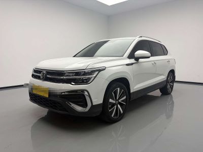 Volkswagen Tharu 2023 300TSI одна ведущая ось 皎月版