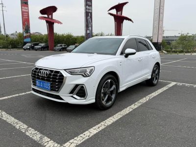 Audi Q3, 2022 г., белый, 28 000 км Audi 奥迪Q3, 2022 г., белый, 30 000 км