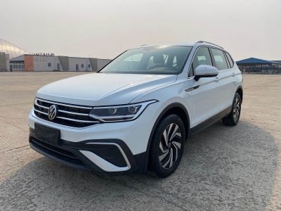 Volkswagen Tiguan L, 2021 г., чёрный, 31 900 км Volkswagen Tiguan L 2023 280TSI автомат одна ведущая ось ограниченная серия «Чаочуан»