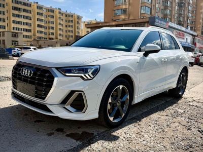 Audi Q3, 2022 г., белый, 22 000 км Audi 奥迪Q3, 2022 г., белый, 22 000 км