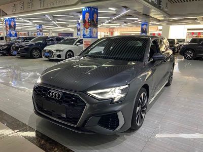 Audi A3, 2023 г., серебристый / серый, 25 900 км Audi A3, 2023 г., серебристый / серый, 27 000 км