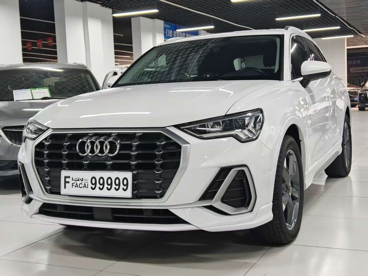 Audi 奥迪Q3, 2022 г., белый, 73 000 км