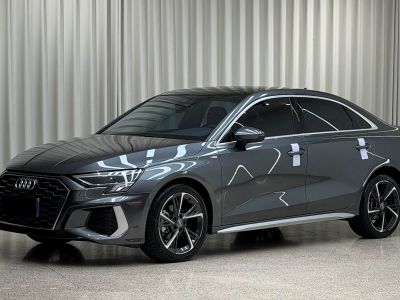 Audi A3, 2021 г., серебристый / серый, 73 000 км