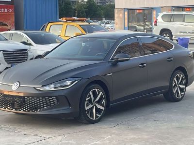 Volkswagen Lamando, 2023 г., красный / фиолетовый, 47 000 км Volkswagen Lamando 2023 Lamando L 280TSI DSG комплектация «Кула»