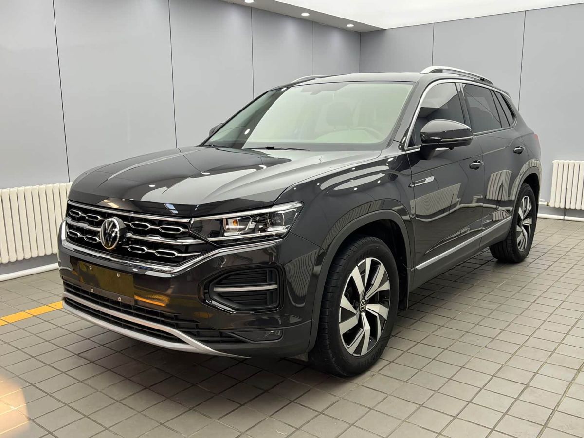 Volkswagen Tayron, 2022 г., чёрный, 62 000 км Volkswagen Tayron 2022 280TSI одна ведущая ось комплектация «Люкс Чжилянь»