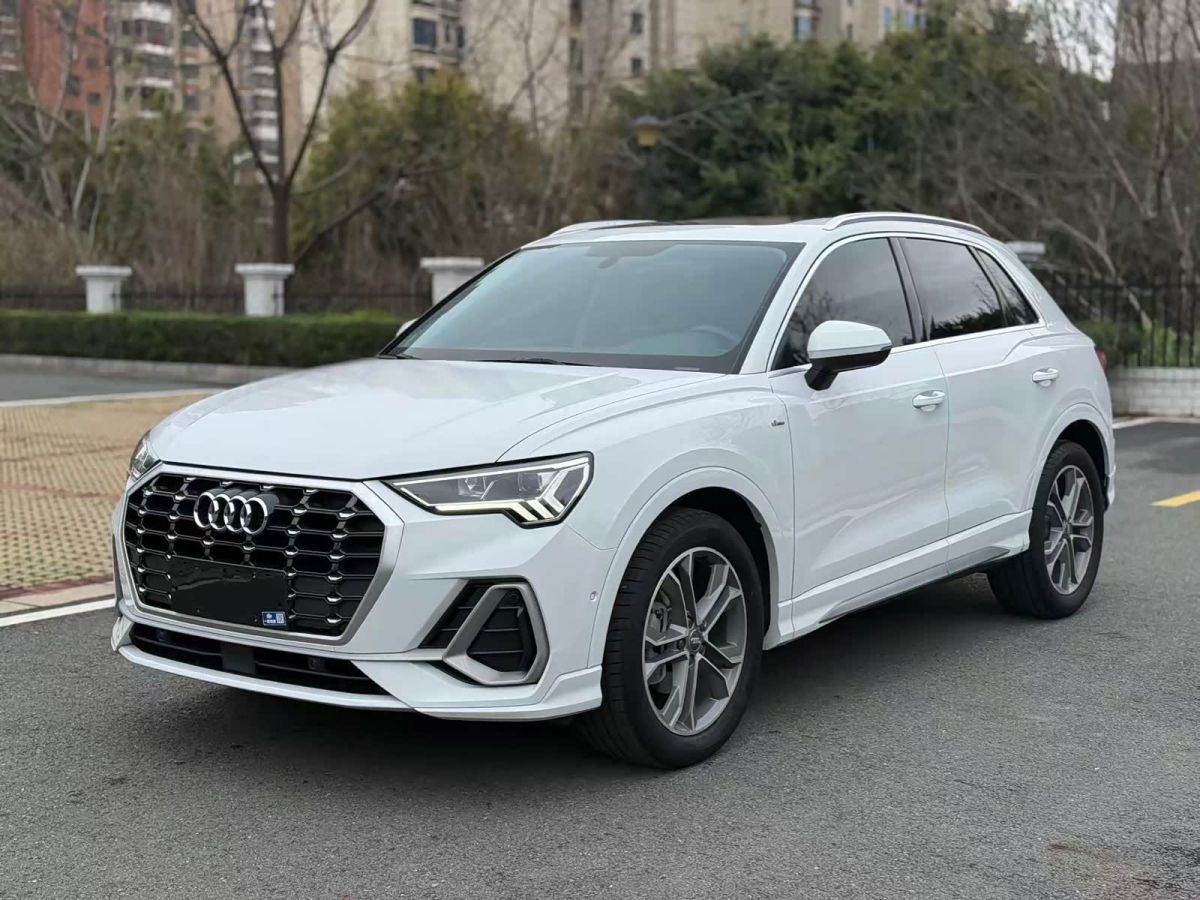Audi 奥迪Q3, 2021 г., белый, 68 000 км