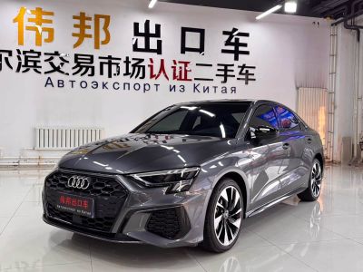 Audi A3, 2023 г., серебристый / серый, 38 000 км Audi A3, 2023 г., серебристый / серый, 43 000 км