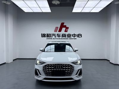 Audi 奥迪Q3, 2025 г., белый, 19 000 км
