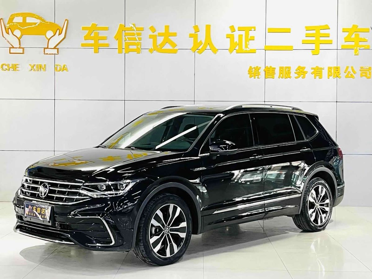 Volkswagen Tiguan L 2023 обновлённая версия 380TSI автомат полный привод R-Line комплектация «Юэсян» 7 мест