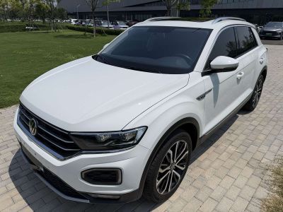 Volkswagen T-Roc, 2021 г., белый, 63 000 км Volkswagen T-Roc 2022 280TSI DSG одна ведущая ось Комфорт PLUS