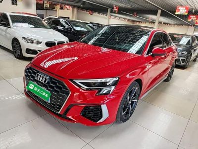 Audi A3, 2021 г., белый, 33 000 км Audi A3, 2021 г., красный / фиолетовый, 65 700 км