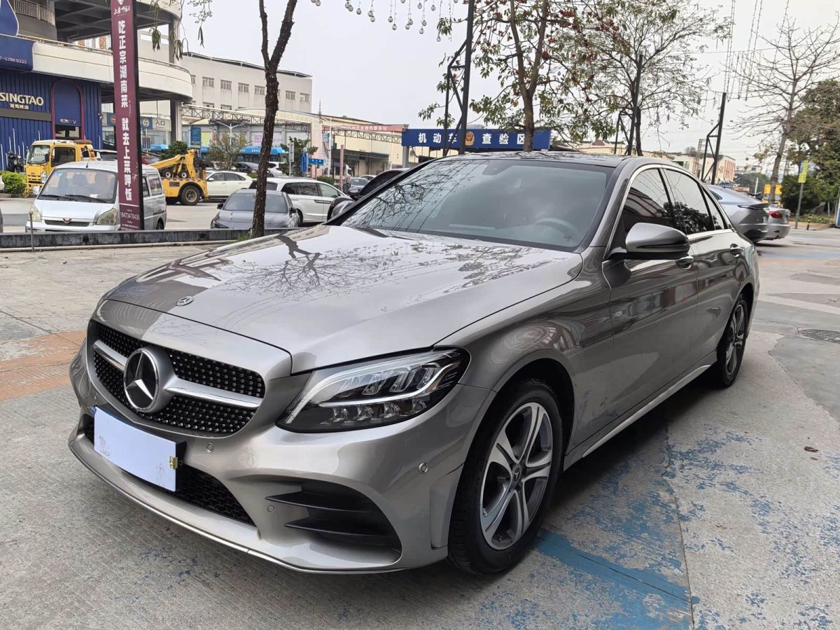 Mercedes-Benz C-Class, 2021 г., шампань / коричневый, 60 000 км Mercedes-Benz C-Class 2021 C 260 L Спорт