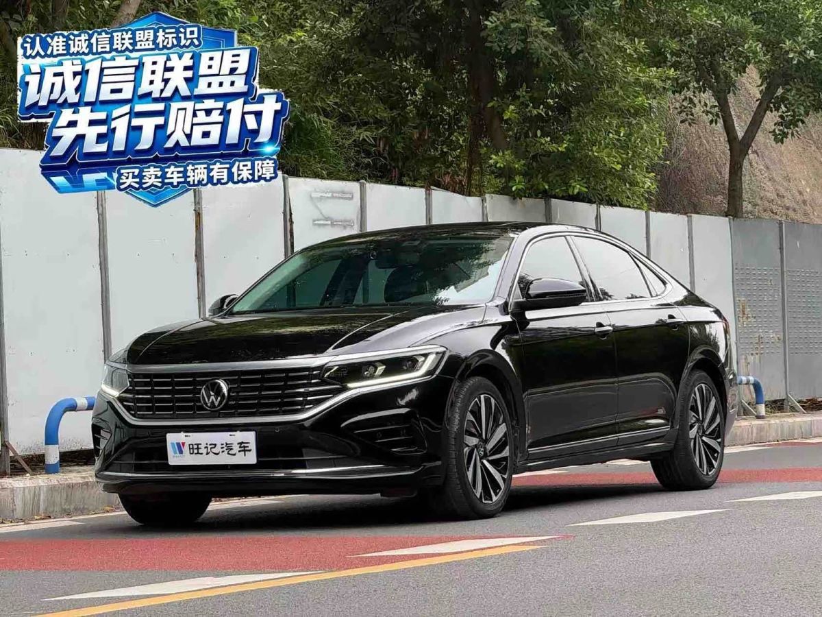 Volkswagen Passat, 2023 г., чёрный, 38 000 км Volkswagen Passat 2023 330TSI комплектация «Элита»