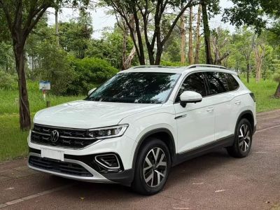 Volkswagen Tayron 2023 300TSI одна ведущая ось комплектация «Люкс Plus», исполнение «Цзиньцзе»