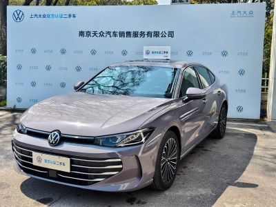 Volkswagen Passat, 2024 г., красный / фиолетовый, 35 100 км Volkswagen Passat 2025 Pro 380TSI Лунцзунь версия