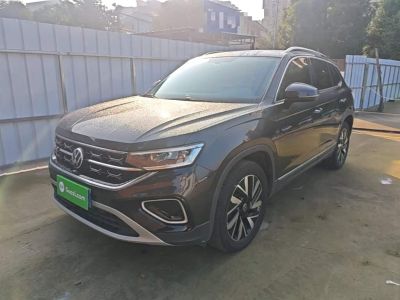 Volkswagen Tayron, 2025 г., зелёный, 1 300 км Volkswagen Tayron 2025 исполнение «Чжунсян» 330TSI