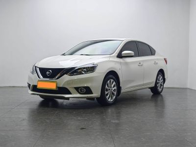 Nissan Qashqai, 2026 г., белый, 2 700 км Nissan Sylphy, 2021 г., белый, 30 600 км