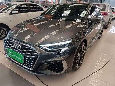 Audi A3, 2024 г., серебристый / серый, 14 000 км Audi A3, 2024 г., серебристый / серый, 16 900 км
