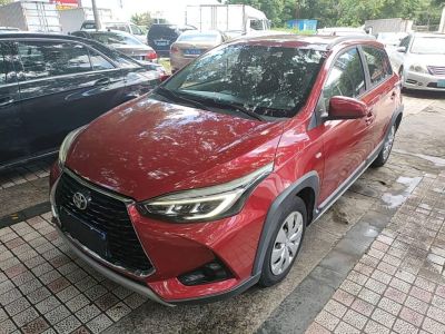 Toyota Yaris L (Чжисюань), 2022 г., красный / фиолетовый, 58 100 км