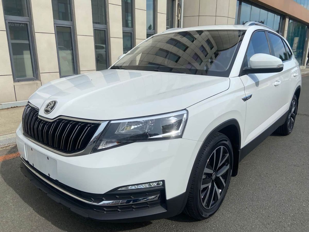 Skoda 柯米克, 2023 г., белый, 18 000 км Skoda 柯米克, 2023 г., белый, 18 000 км