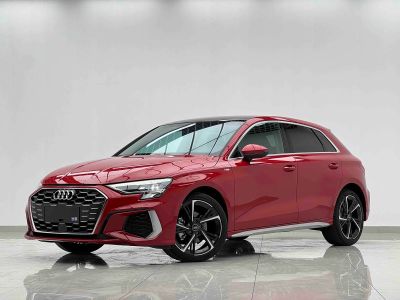 Audi A3, 2023 г., красный / фиолетовый, 11 000 км