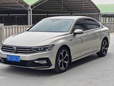 Volkswagen Magotan, 2023 г., чёрный, 75 600 км Volkswagen Magotan 2023 200 × десять тысяч выпущенных автомобилей, юбилейная серия 330TSI DSG Люкс
