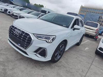 Audi Q3, 2022 г., белый, 22 000 км Audi 奥迪Q3, 2022 г., белый, 24 000 км