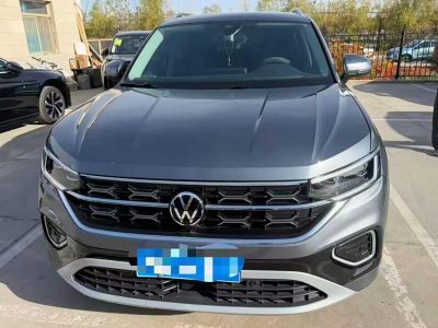 Volkswagen Tayron, 2023 г., серебристый / серый, 41 000 км Volkswagen Tayron 2023 280TSI одна ведущая ось комплектация «Люкс Plus», исполнение «Цзиньцзе»