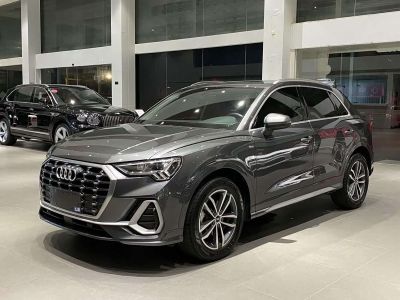 Audi 奥迪Q3, 2022 г., серебристый / серый, 40 000 км